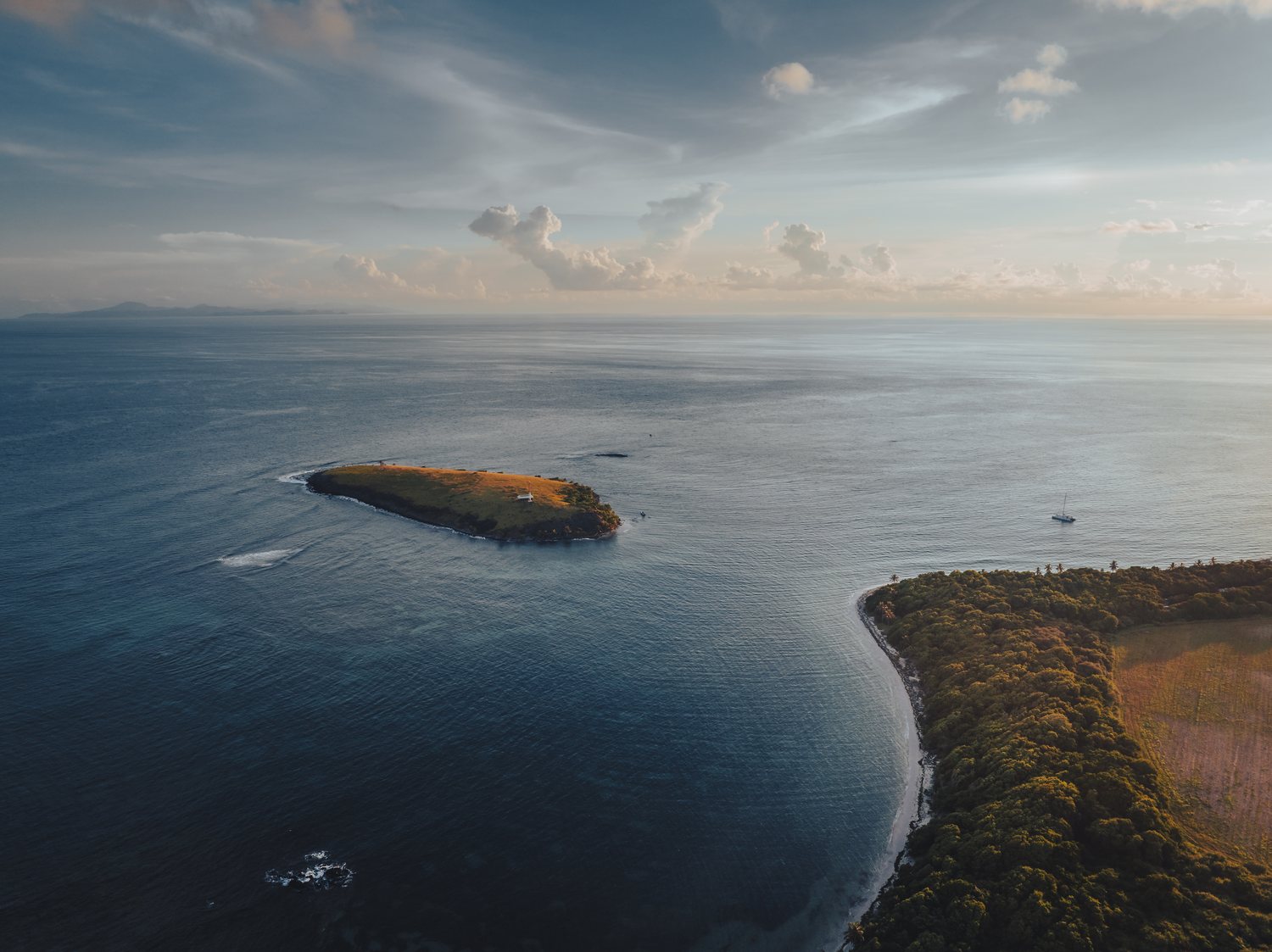 Îlet au Diable, Sainte-Anne, Martinique — photographie aérienne par drone de Romain Cruse